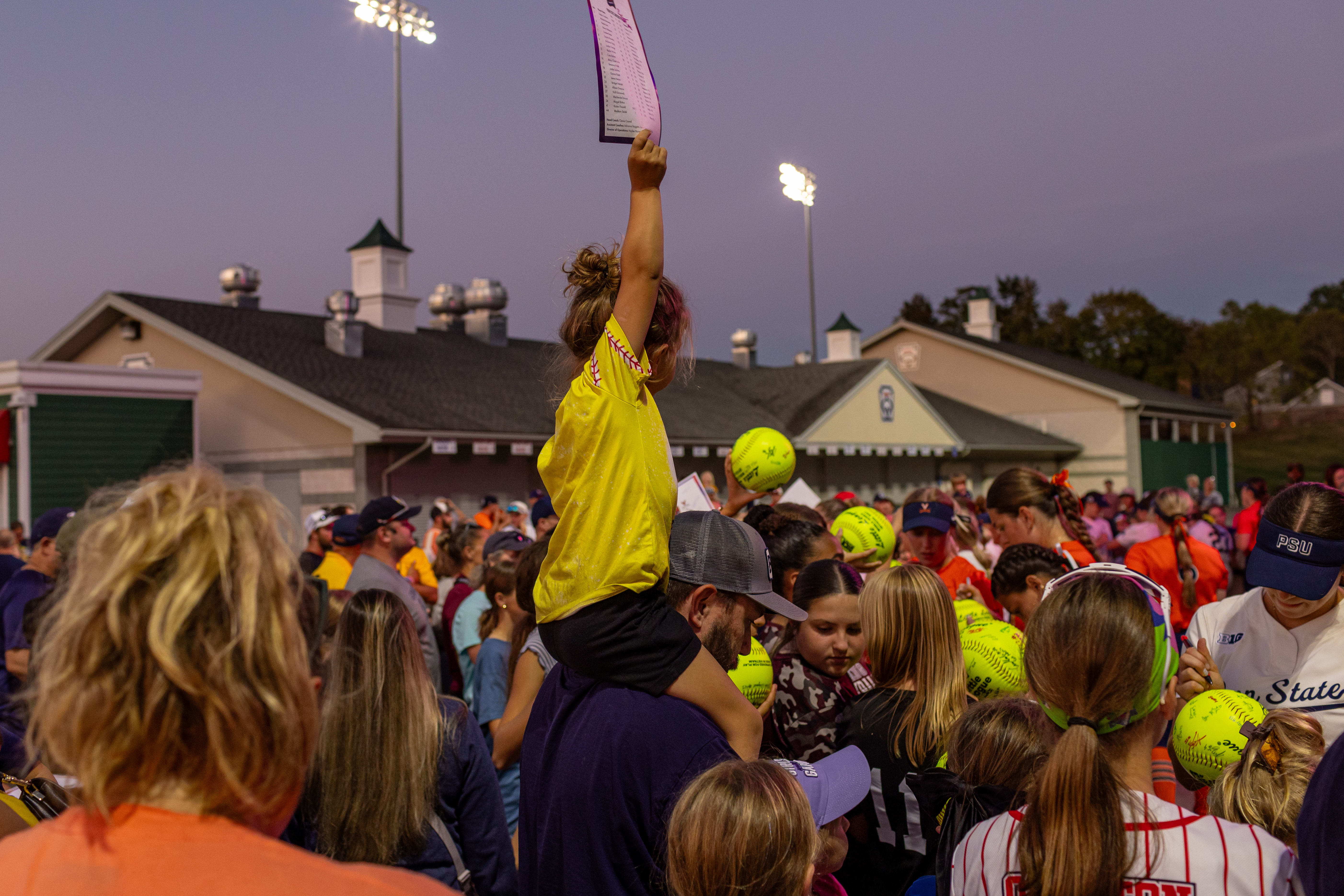 GWGX-2025-autographs-game2