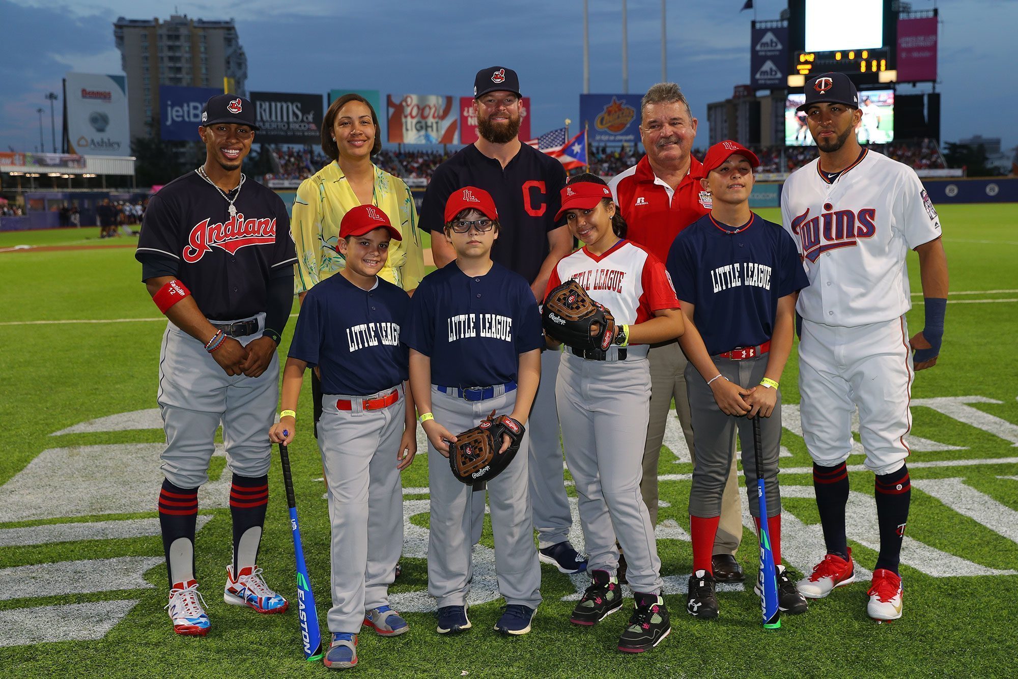 MLB promotes youth baseball in Puerto Rico