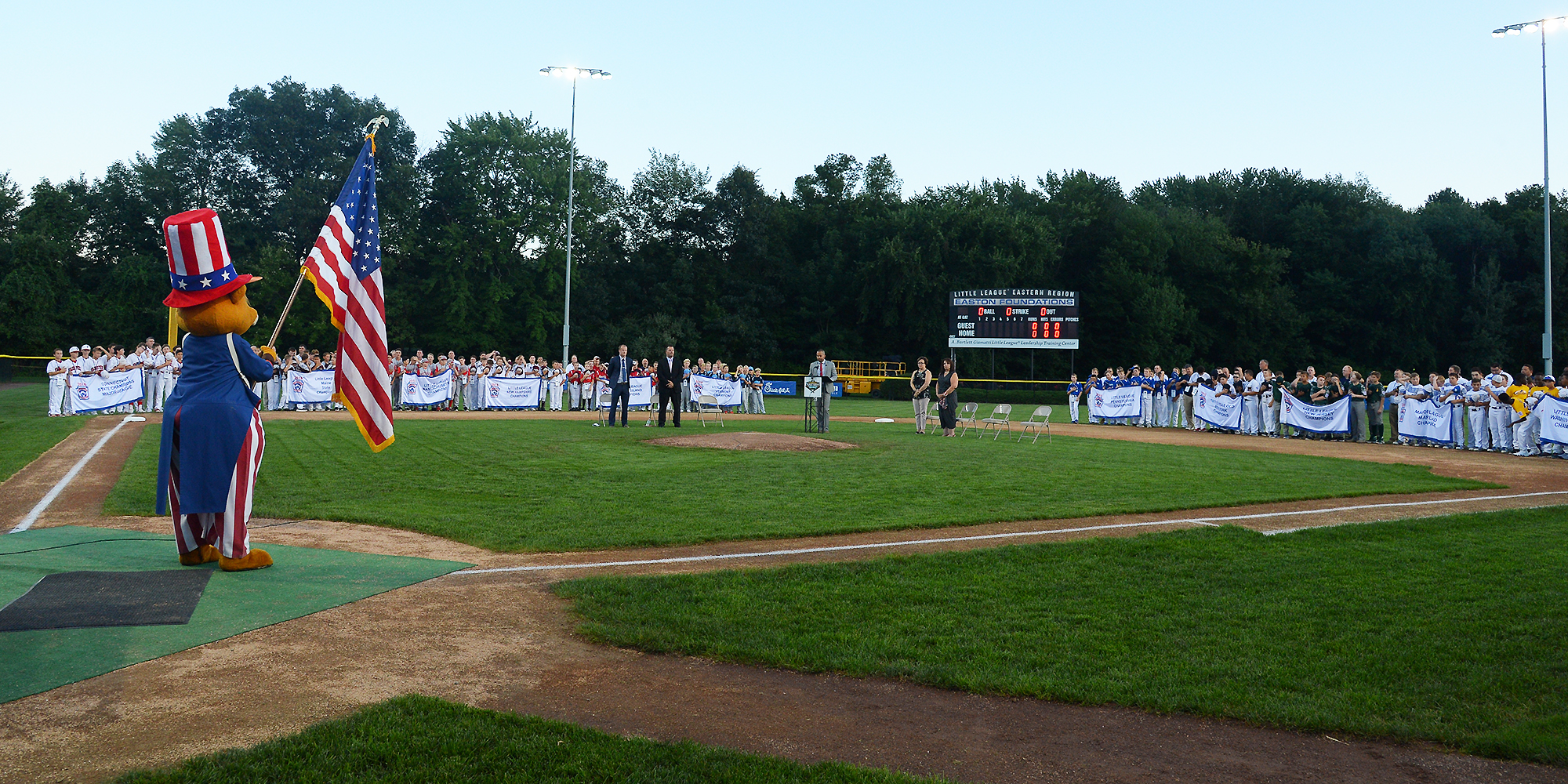 Eastern Little League > Home