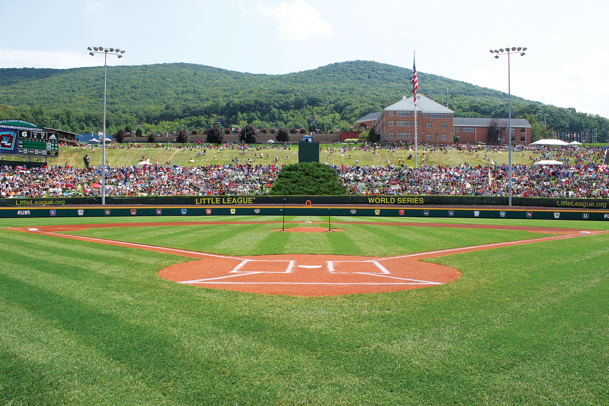 Middletown Little League Big Al Enjoys Little League Fame in 2018