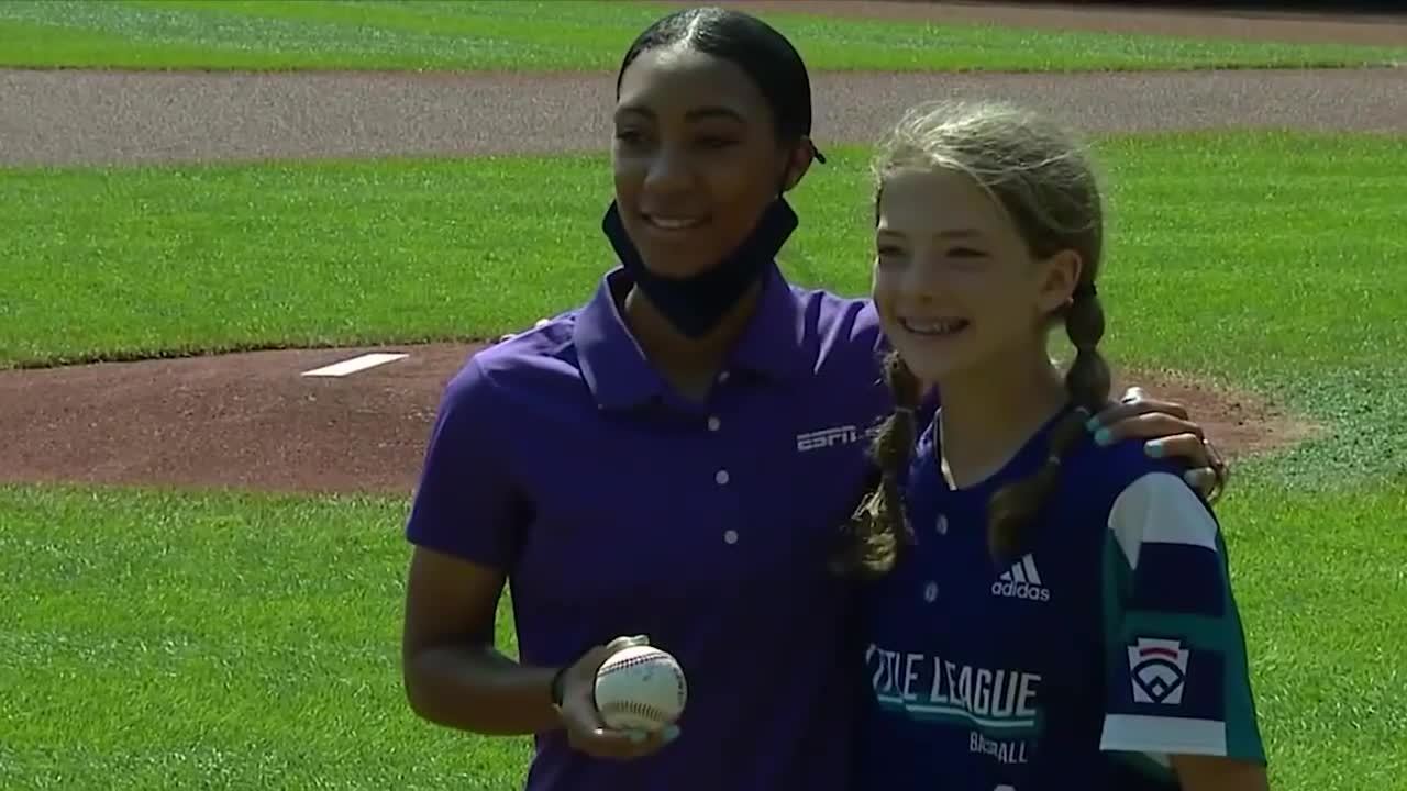 Mo'Ne Davis Throws Out Ceremonial First Pitch to Ella Bruning at LLWS