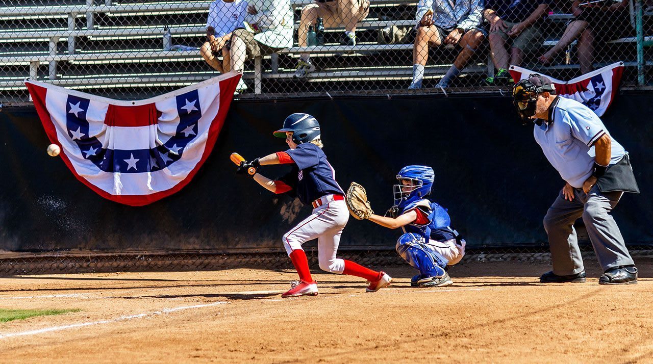 baseball player at bat