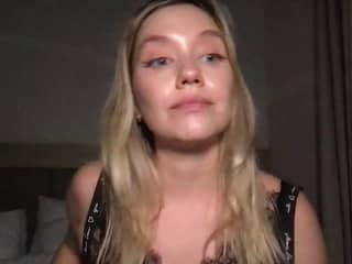 MeganClaire's Live Webcam Chat Room MeganClaire's Live Webcam Chat Room