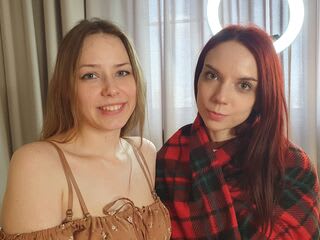 ElfyAndAntonia's Live Webcam Chat Room