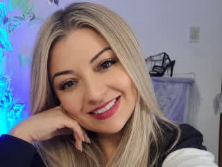 NatalyHami's Live Webcam Chat Room