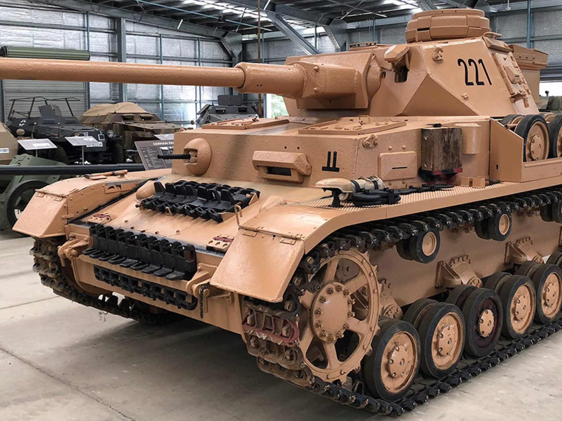 Kuranda Artillery Museum, Skyrail and Scenic Rail ex Cairns (12:00 skyrail, 15:30 train)