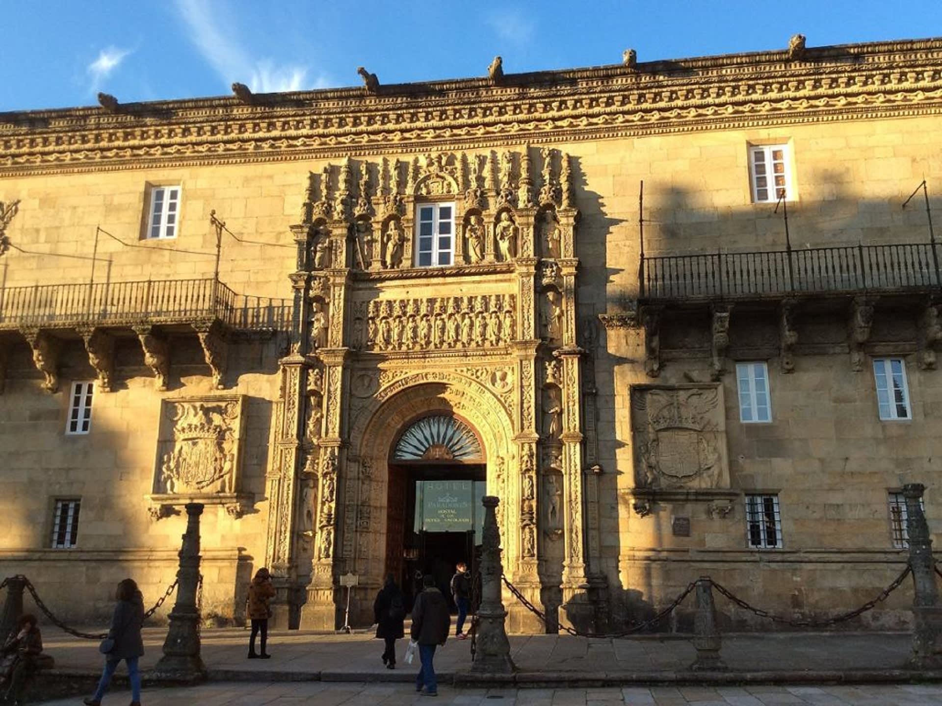 Tour Parador of the Catholic Monarchs