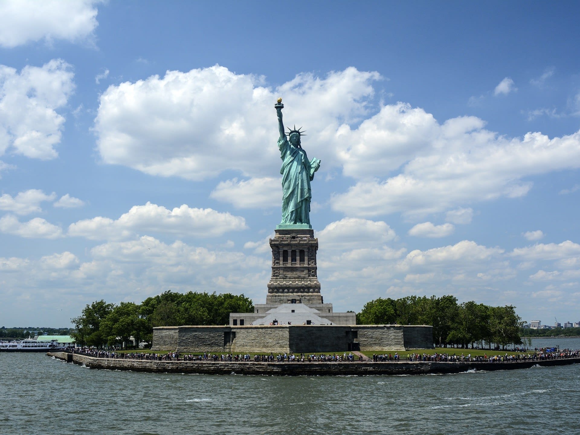 Statue of Liberty and Ellis Island Guided Tour