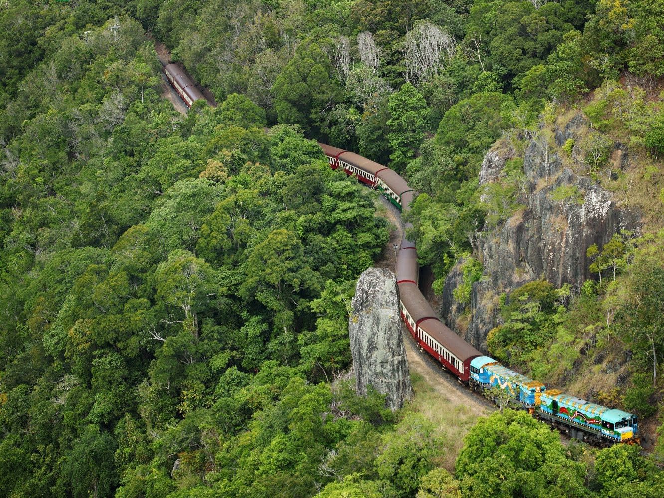 キュランダ観光鉄道で行くキュランダ・デラックス