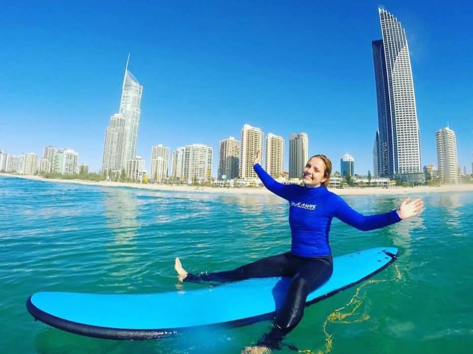 サーファーズ・パラダイスでのサーフィンレッスン（2時間/Go Ride a Wave Queensland）