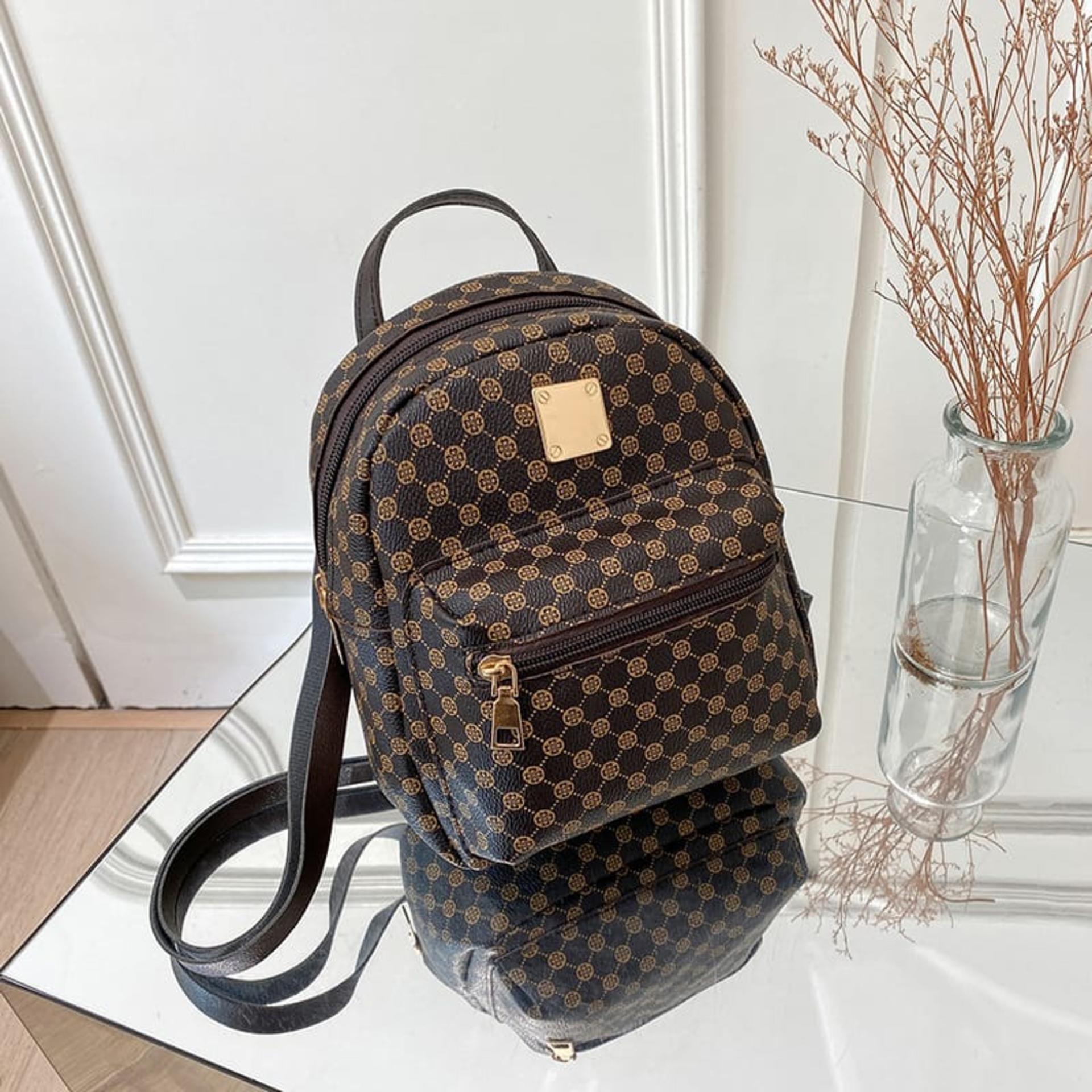 【Limited Quantity】 Girls schoolbag 2024adies bags Foreign Trade Backpack One Wholesale Fashion All-Match Korean Backpack Women view 3