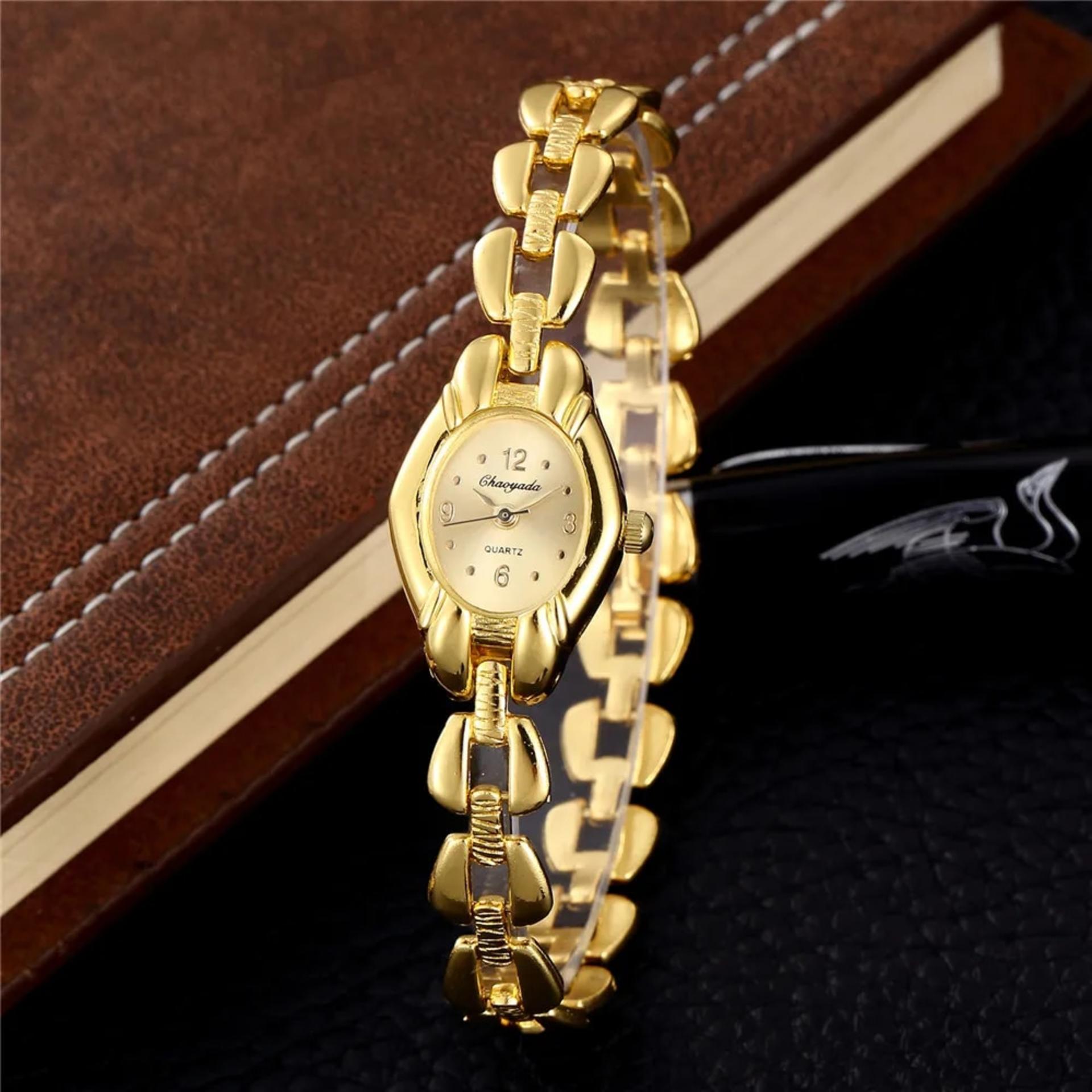 【3C VictoryEagle】Luxury Watches Hodinky Women Bracelet Watch Ladies Stylish Quartz Wristwatches view 3
