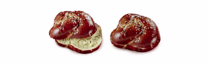 Laugen Brioche Knoten vorgeschnitten