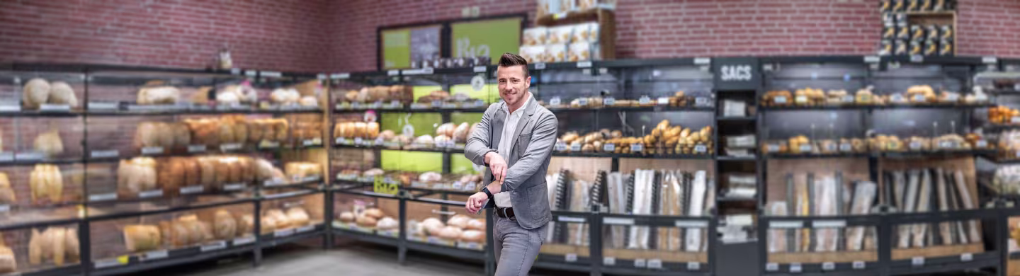 Sales & Customer Service