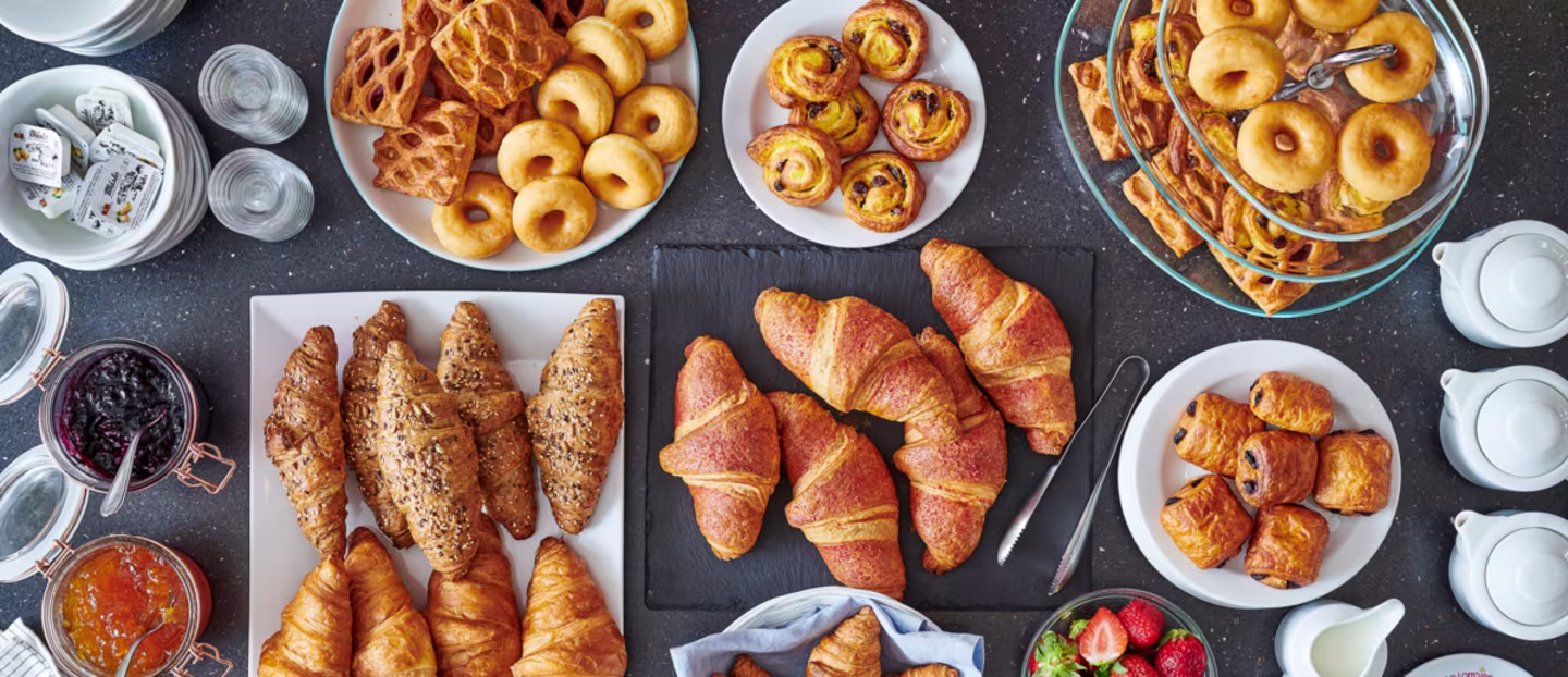 4208187-4206344-4208189-4206198-4208271-4250933-4201643-4206122-4250461-4205204-4298522-4298469 (1)