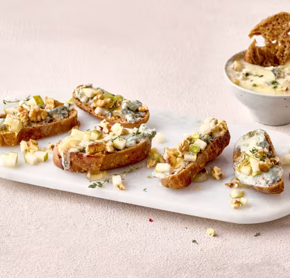 072026 FRO web banner Schiacciata gorgonzola pear 3840x1080px