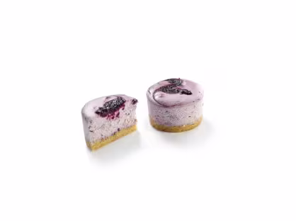 Marbled blueberry cheesecake