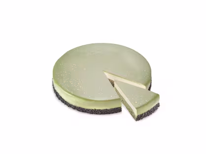 Matcha tea cake