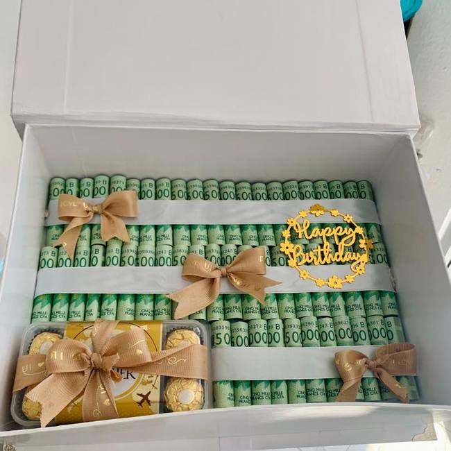 Coffret bouquet d'argent, Anniversaire
