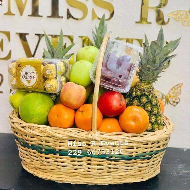 Panier fruits & Ferrero Rocher