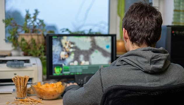 7 Healthy Snacks for Gamers — And an Entire Category to Avoid