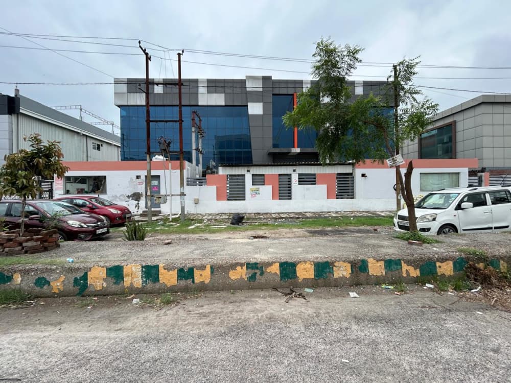 80,000 Sq.ft Industrial Factory for Rent in Sector 80 Noida