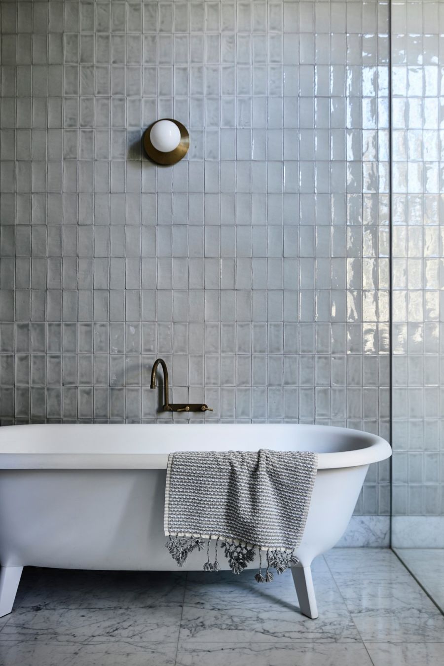 Grey and White Bath Mat Loam