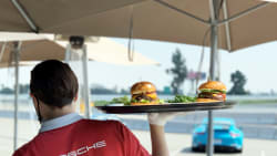917 restaurant waiter food burger