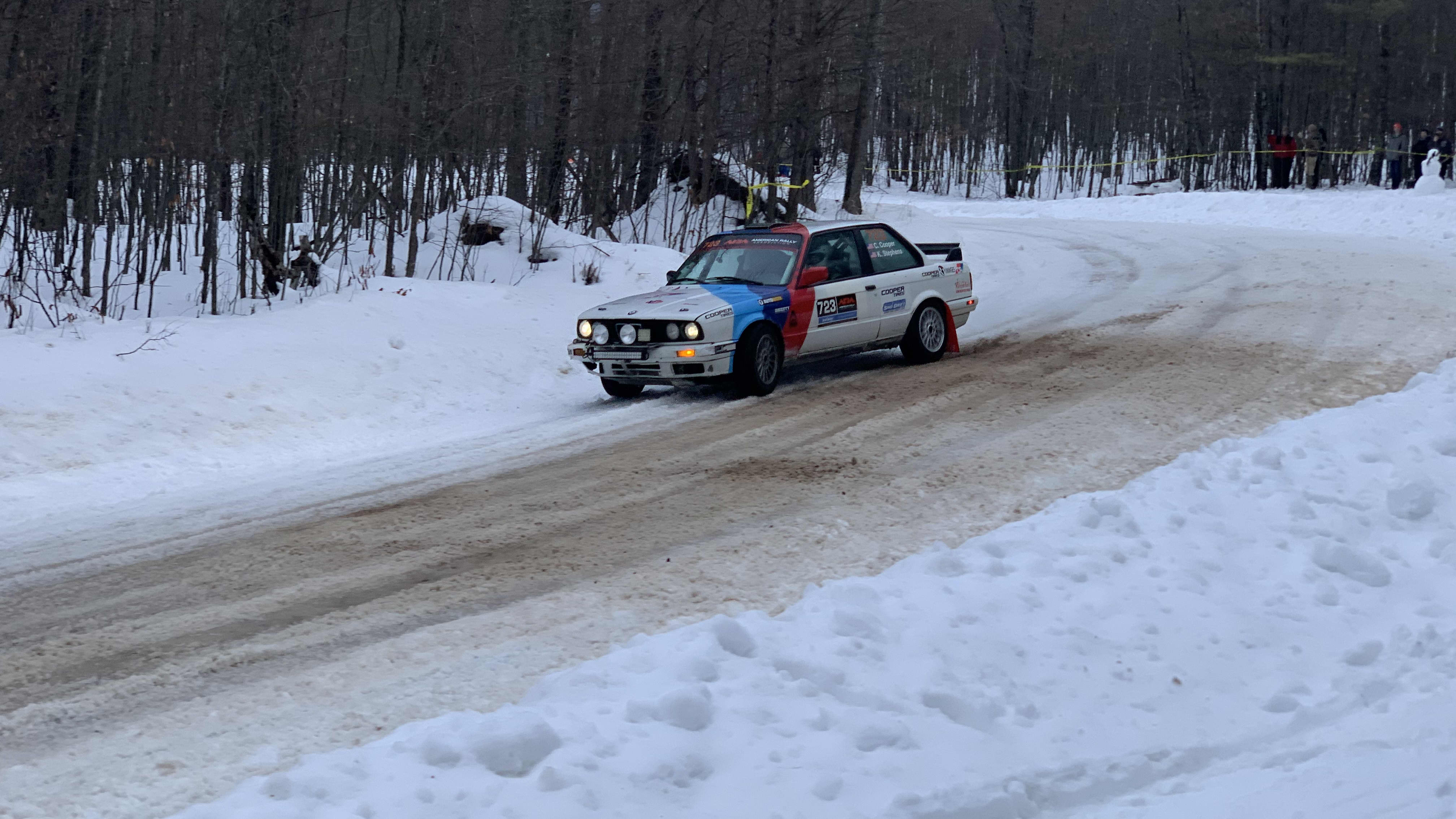 car racing the sno*drift rally