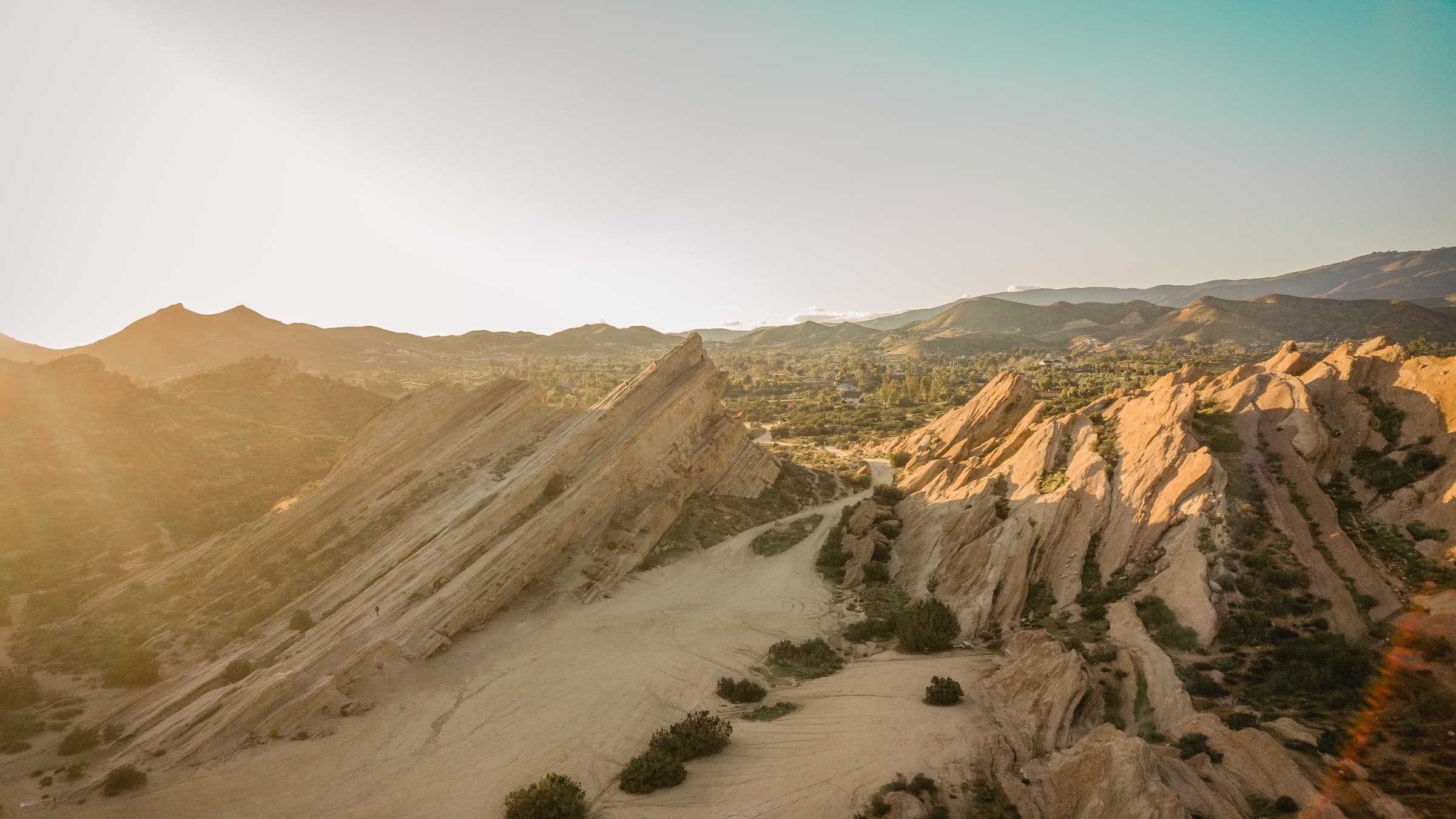 rugged landscape of the deserts surrounding Los Angeles