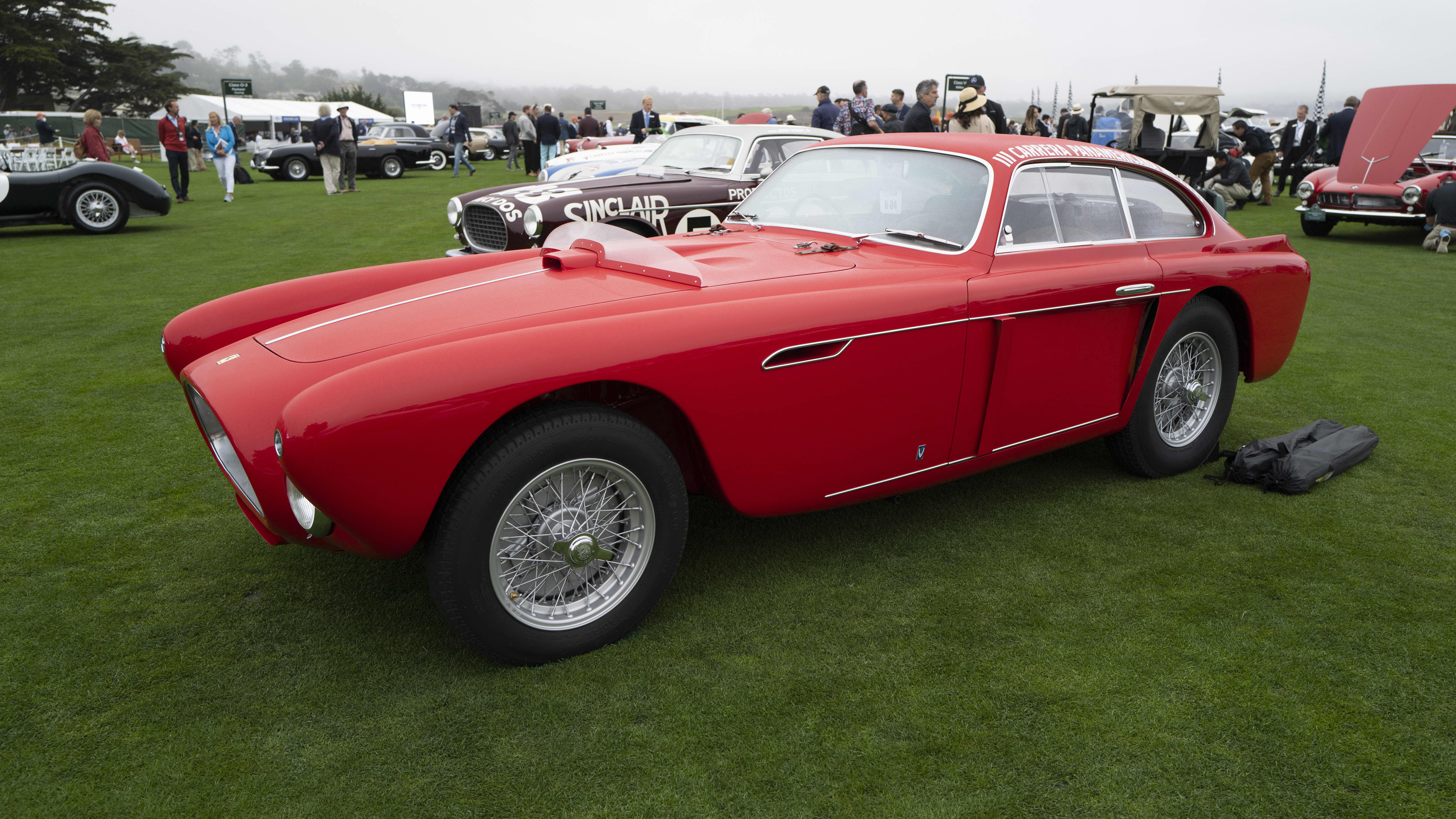 Image of classic car at the 2021 Pebble Beach Concours dElegance.