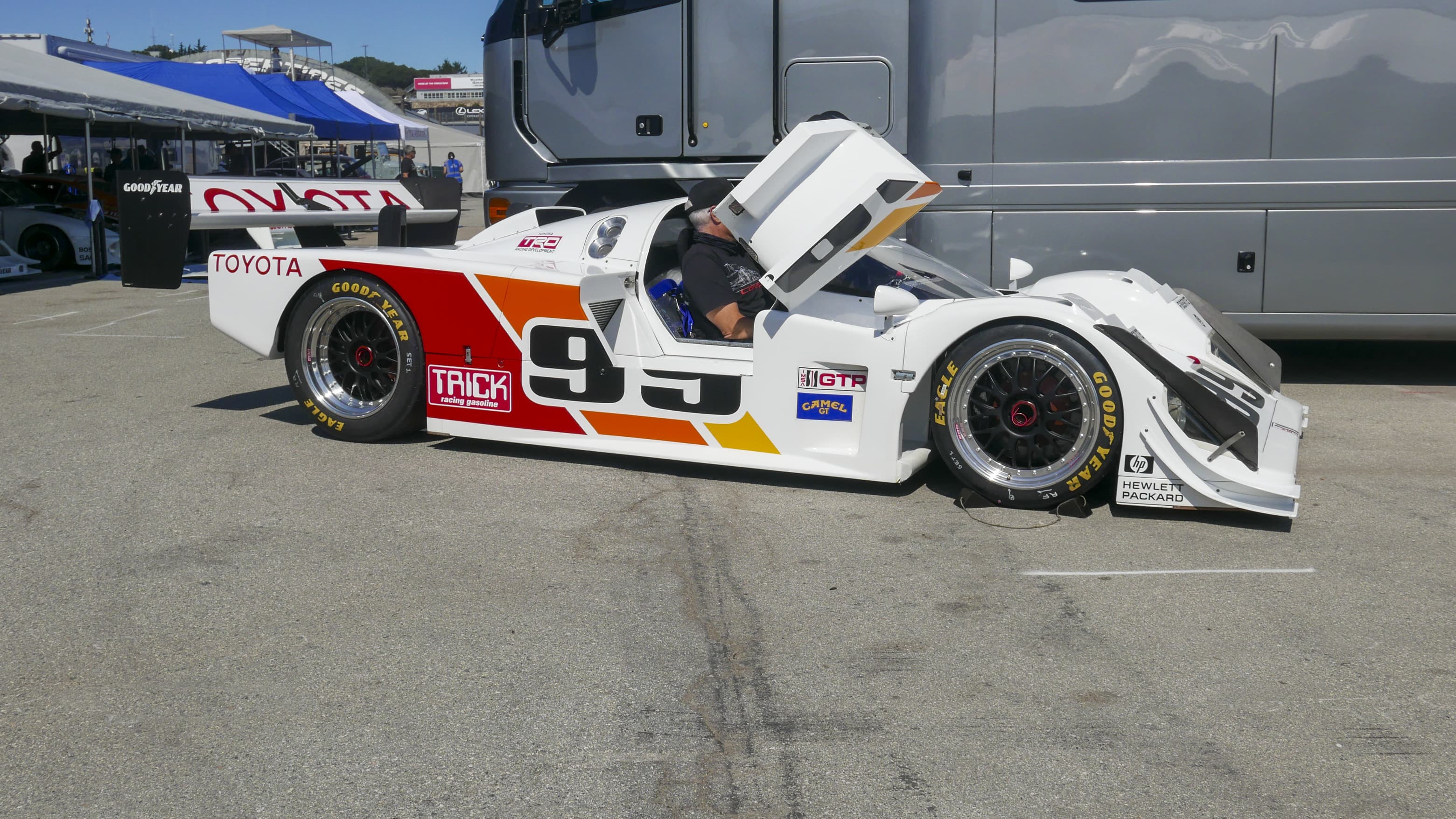 Image of classic car at the 2021 Pebble Beach Concours dElegance.