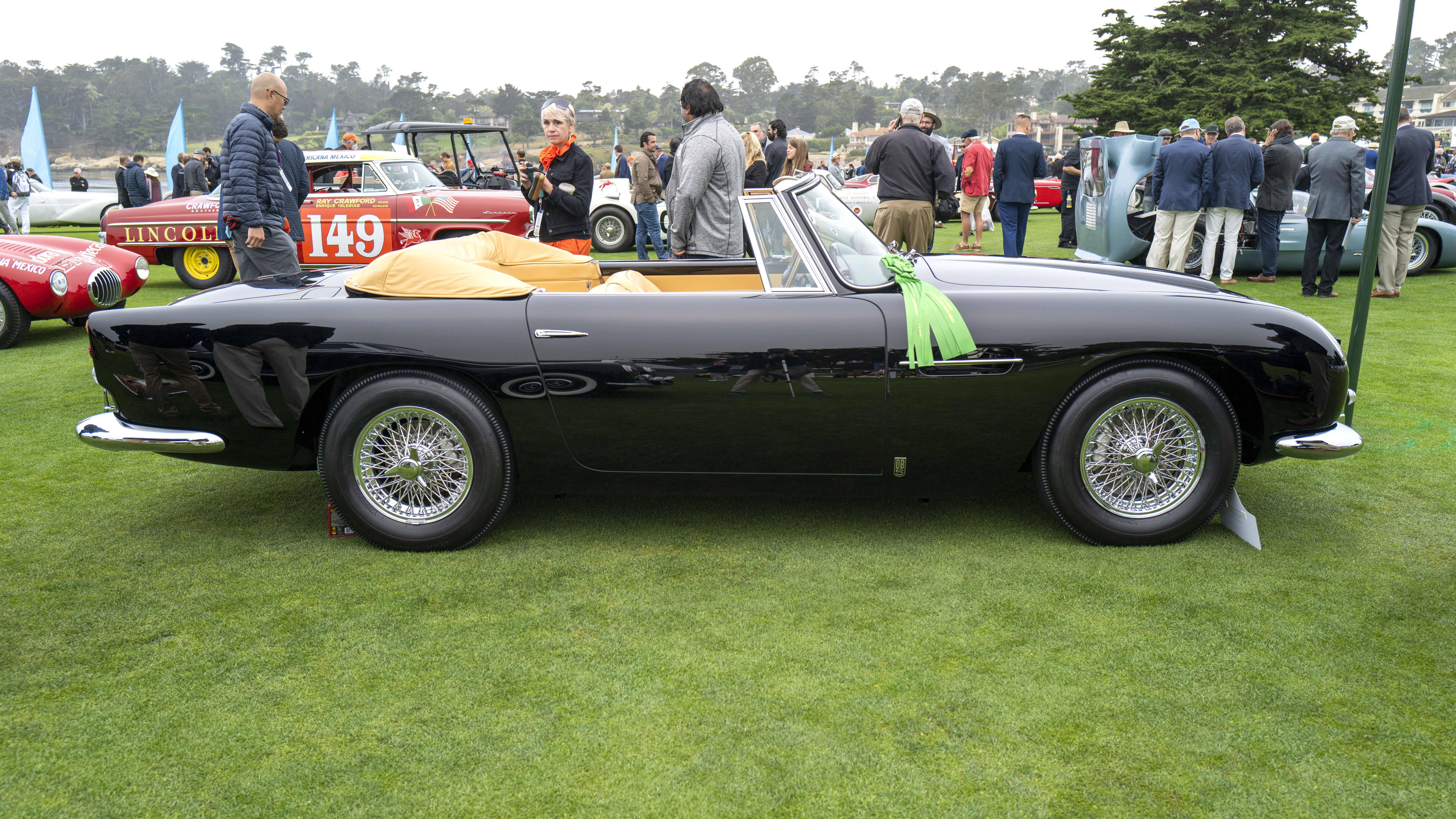 Image of classic car at the 2021 Pebble Beach Concours dElegance.