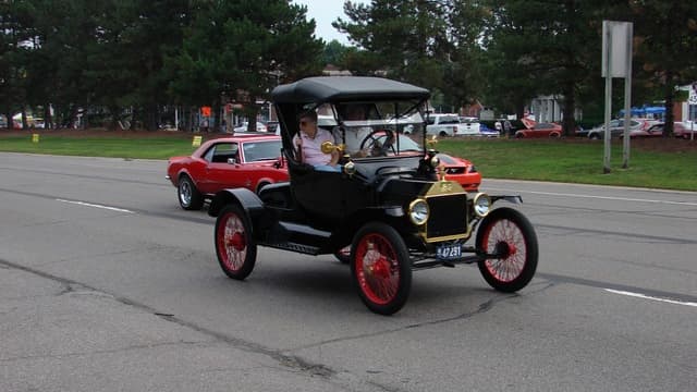 image from the 2022 Woodward Dream Cruise