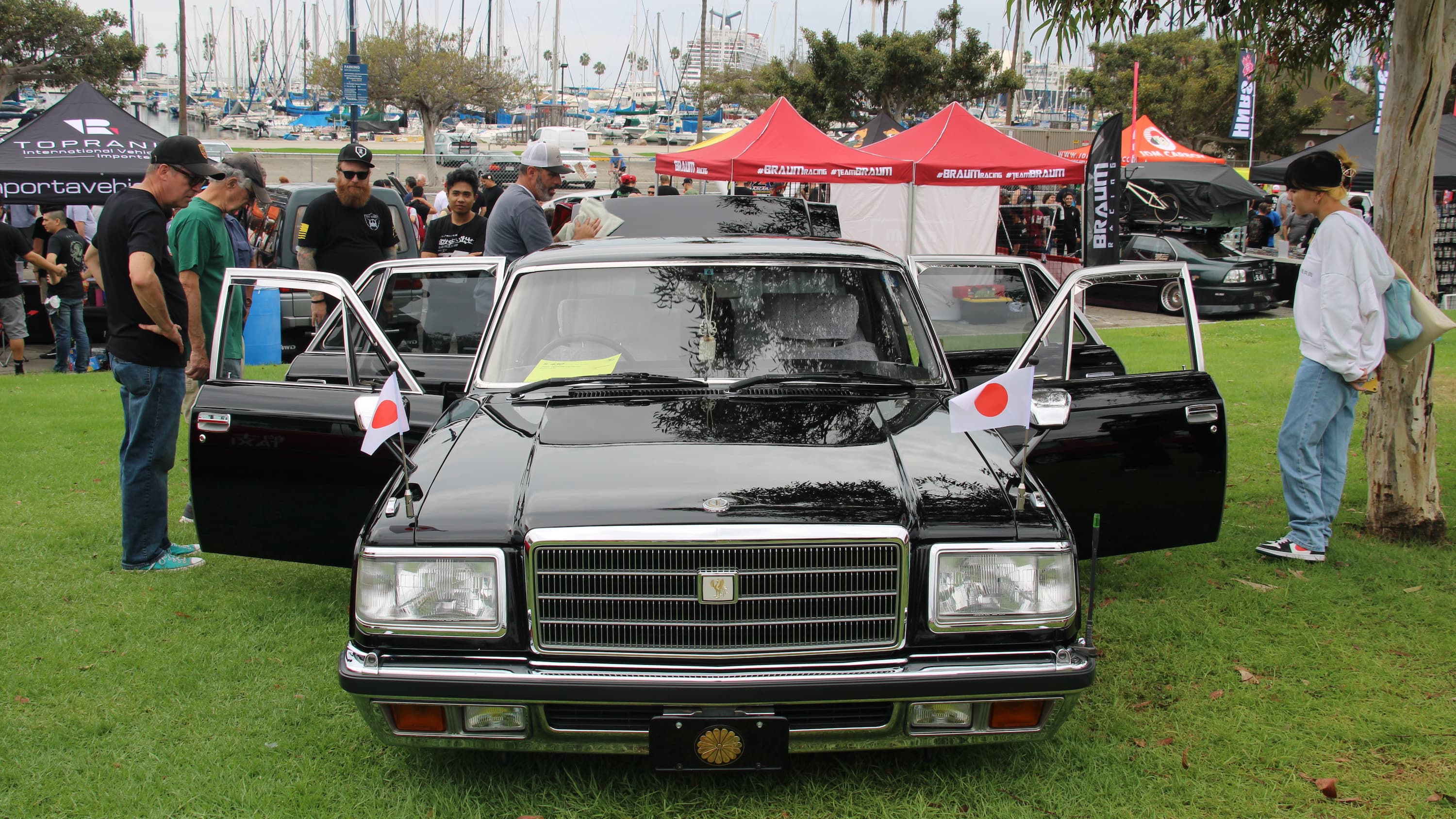 Black Toyota Century