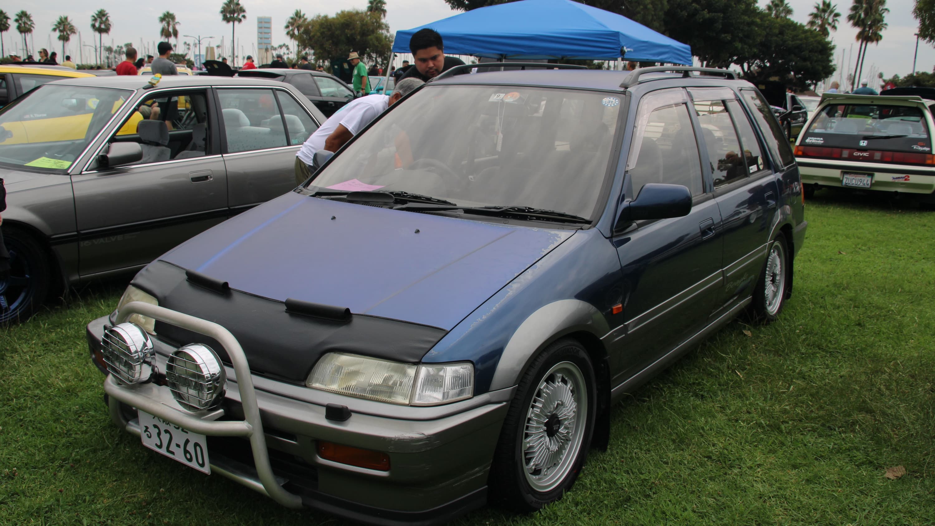 Blue Honda Shuttle Beagle 4WD