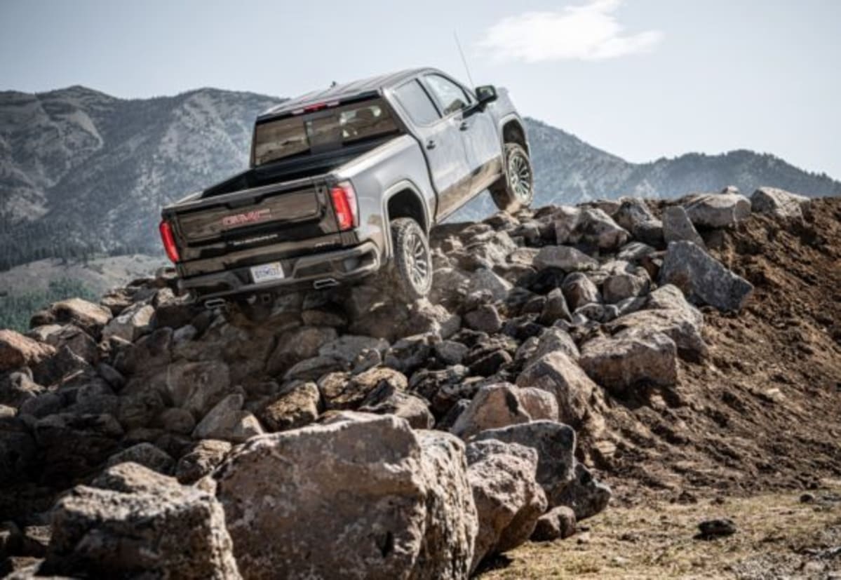 2020 GMC Sierra AT4