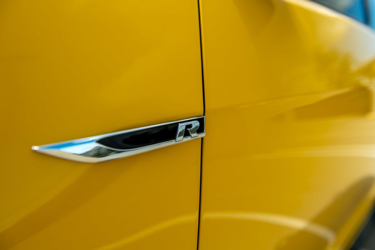 VW Spektrum Golf R in Ginster Yellow