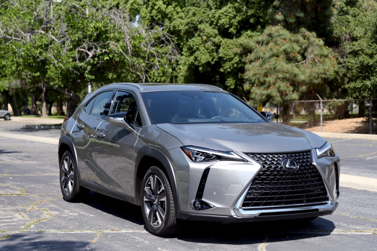 Lexus UX 200 exterior