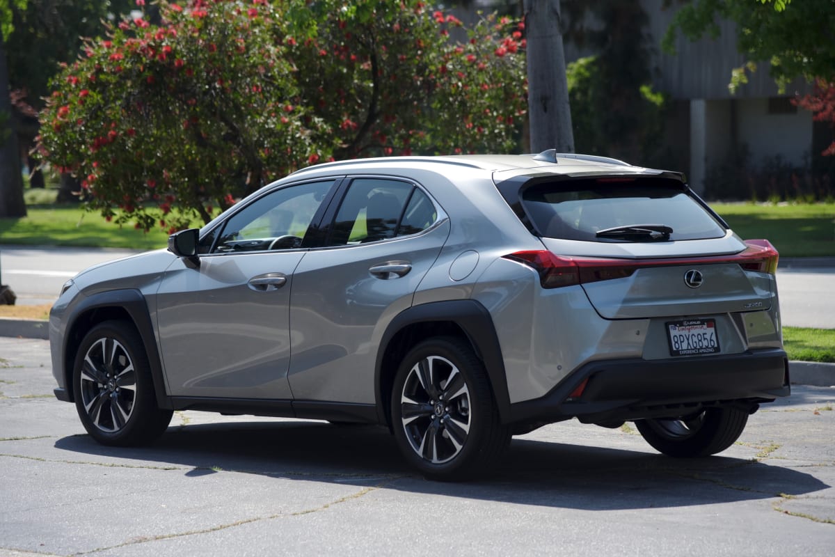 Lexus UX 200 exterior