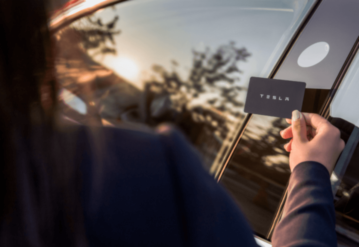 The Tesla Model 3’s door-opening back-up: The keycard (Timothy Artman)