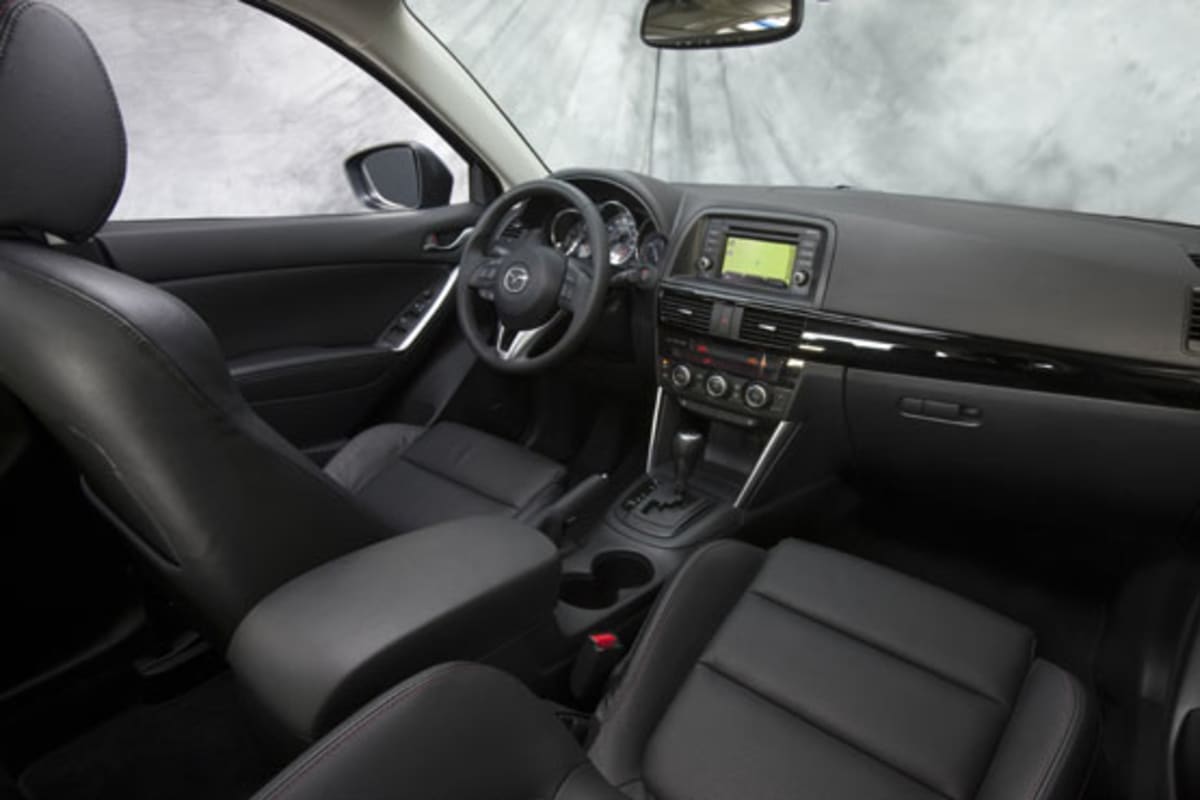 1-2013_Mazda_CX-5_interior