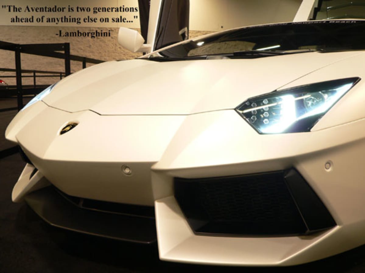 1LAcar Lamborghini Aventador mouth