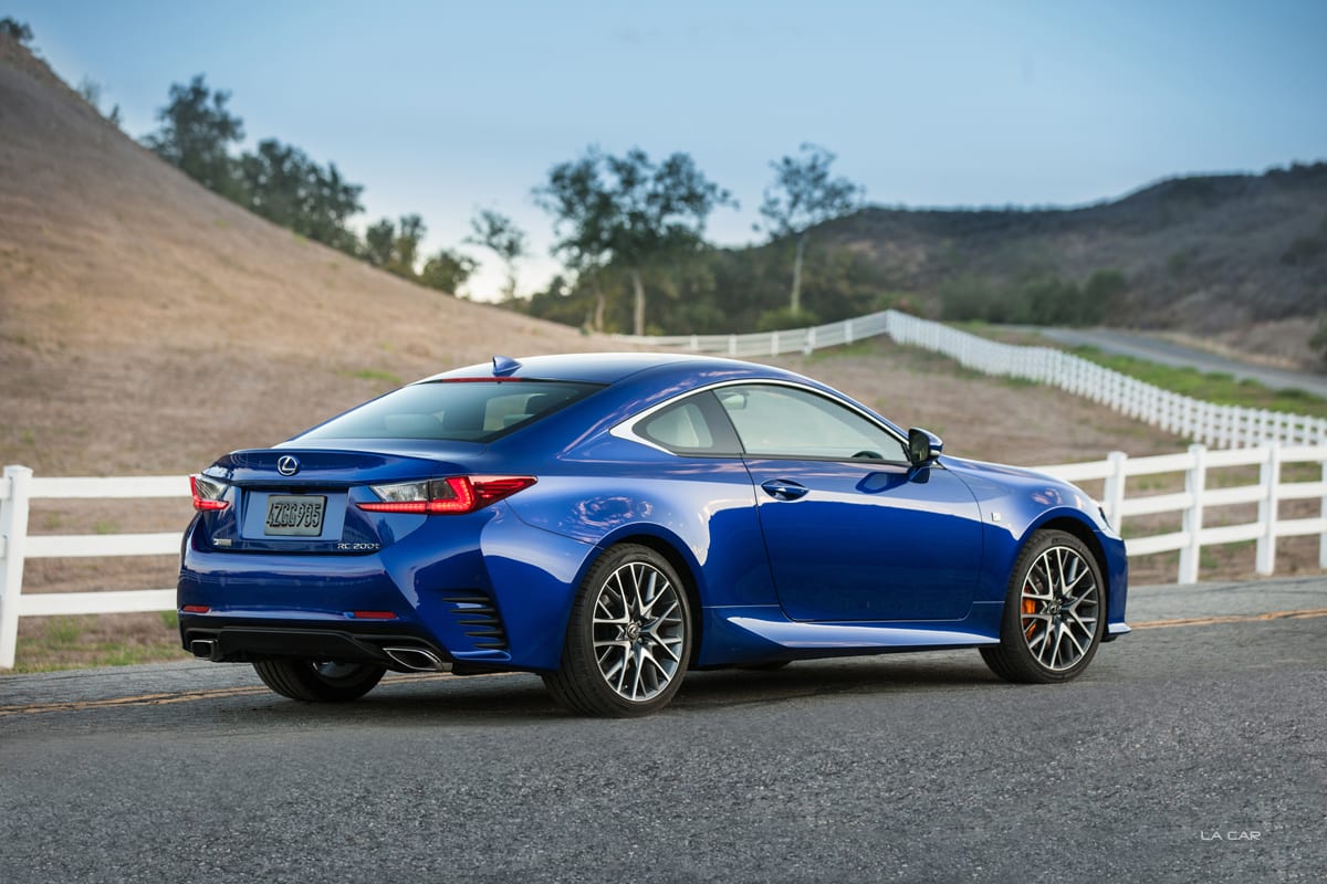 2016_Lexus_RC_200t_003_F_SPORT_D98A6AAB62635721842E5094E09260169397E336