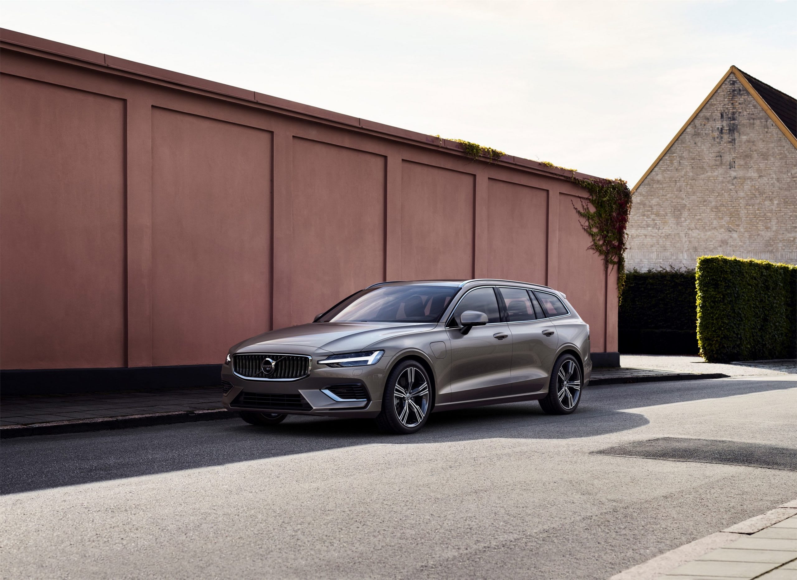 exterior shot of a Volvo V60 with a concrete wall in the background