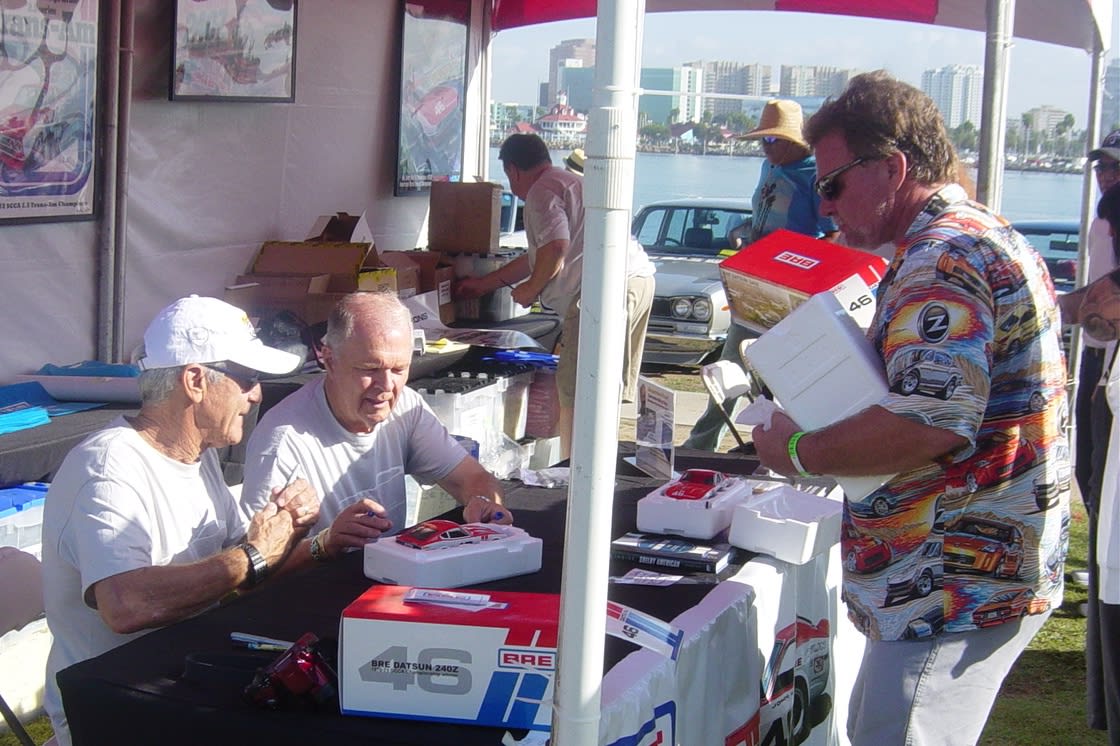 Brock and Morton at a JCCS event in Long Beach during a signing session. The lines are always long...
