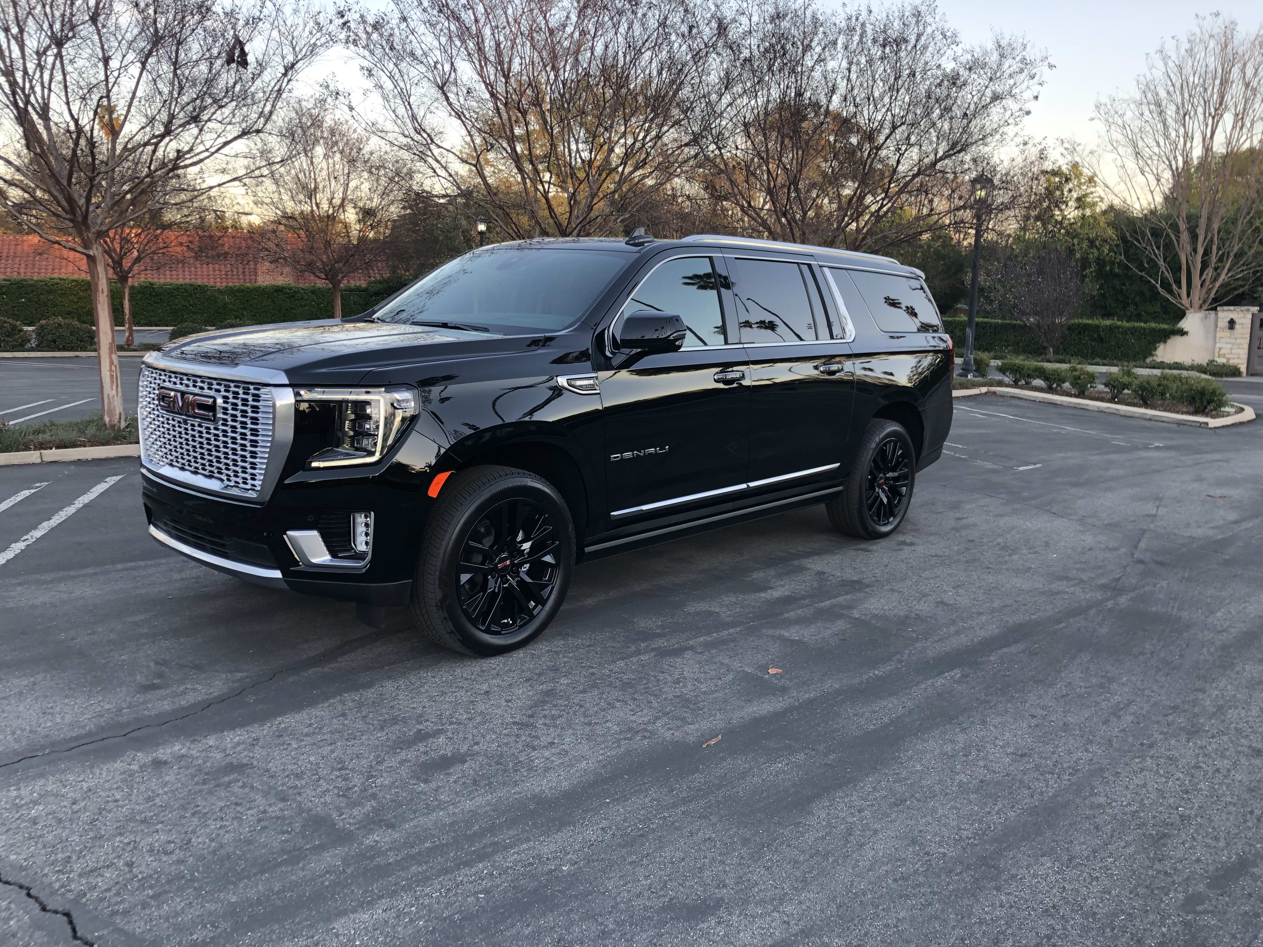 front and left exterior side of the 2022 GMC Tahoe XL Denali