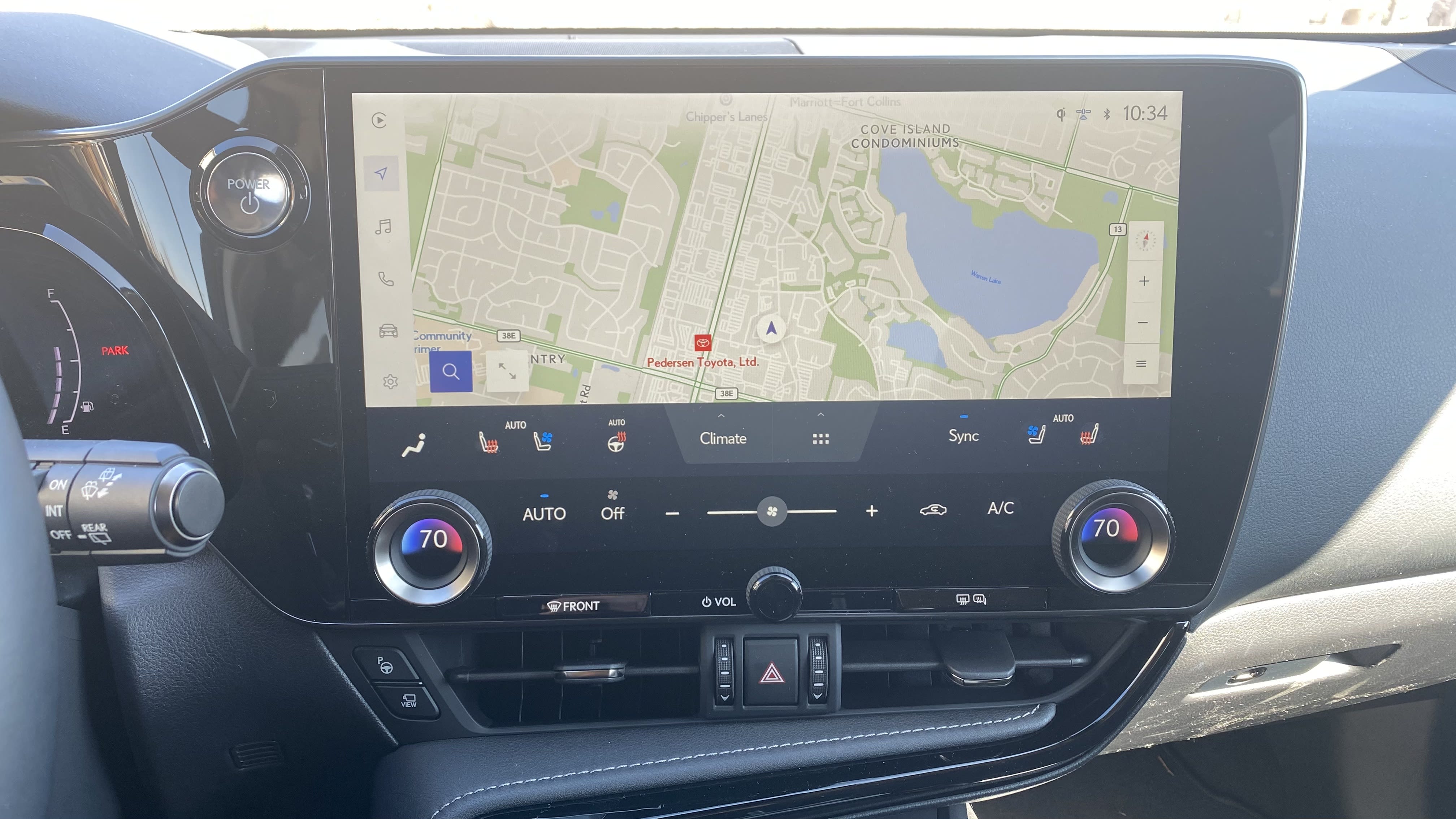 image of the infotainment screen of the 2023 Lexus NX350h Luxury