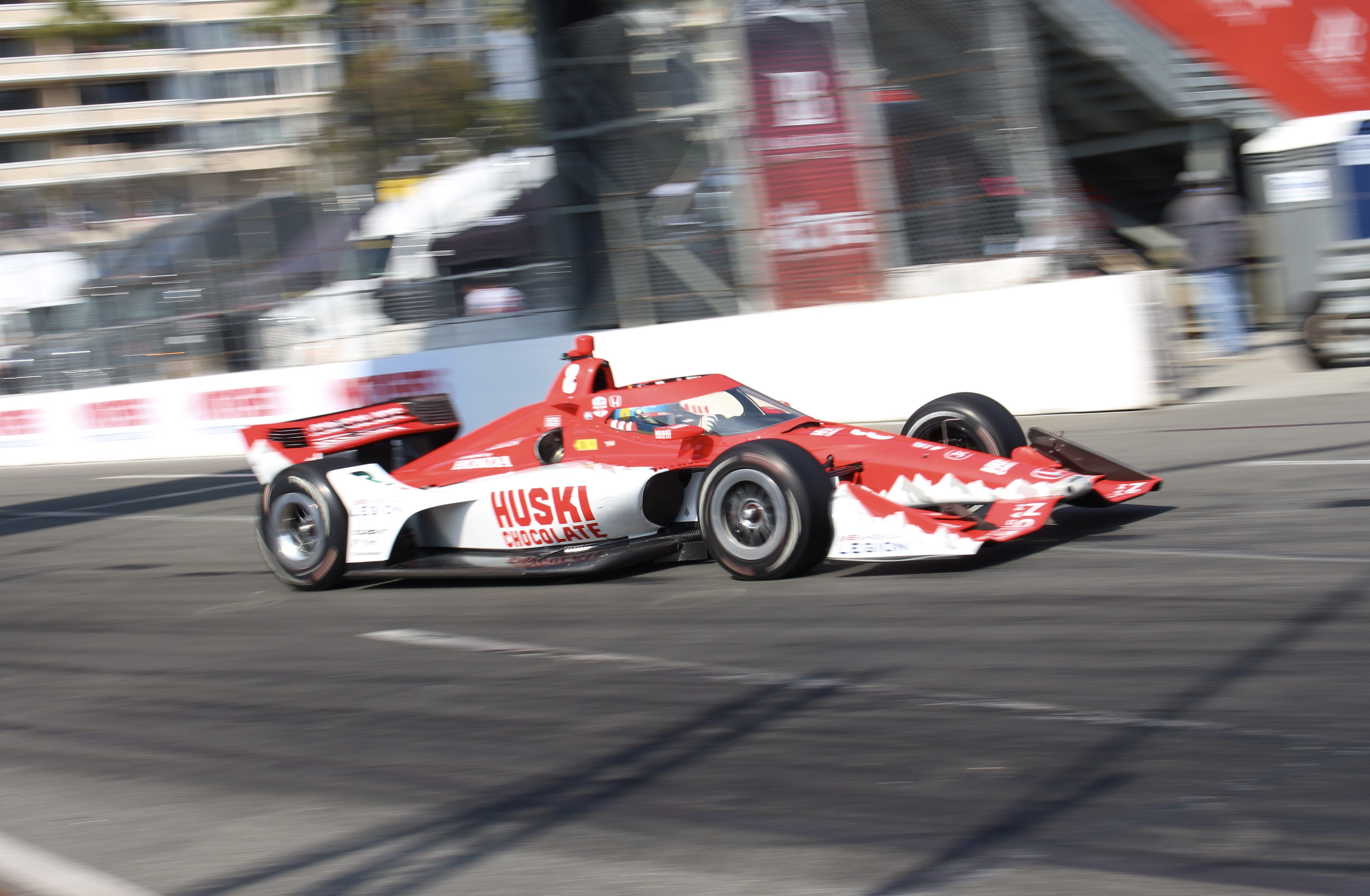 Marcus Ericsson racing at the Long Beach Grand Prix