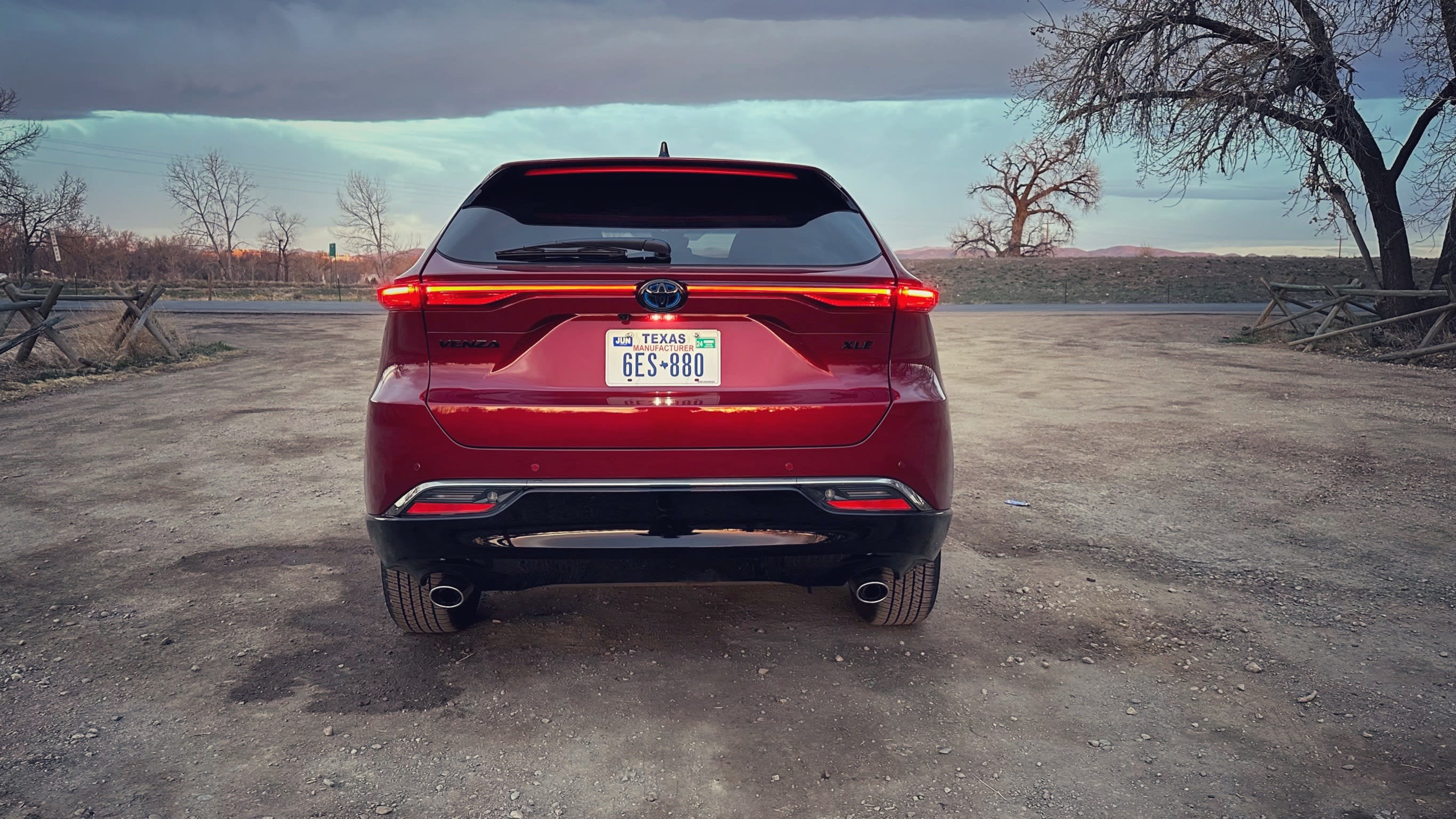 image of the exterior of the Toyota Venza, featuring the rear of the car